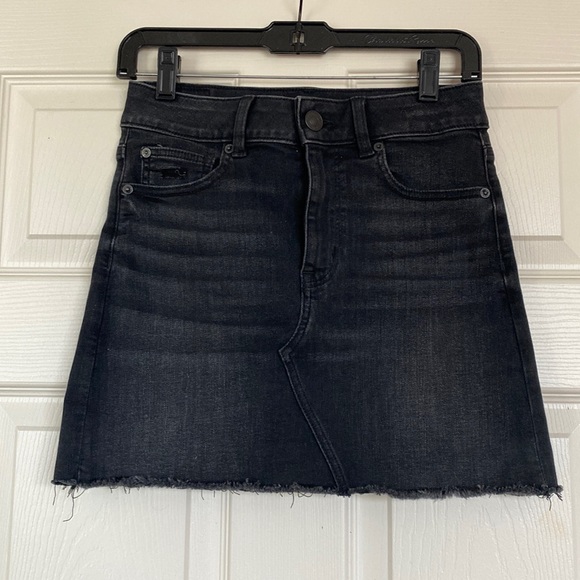 American Eagle Black Jean Skirt - Picture 1 of 3